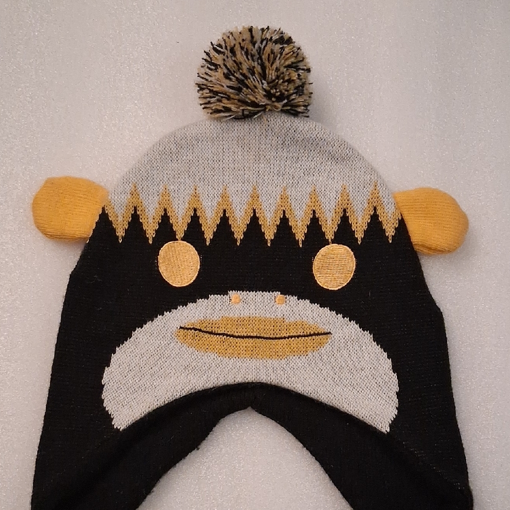 NFL Team Apparel Youth Beanie - Black with Gray and Yellow Trim